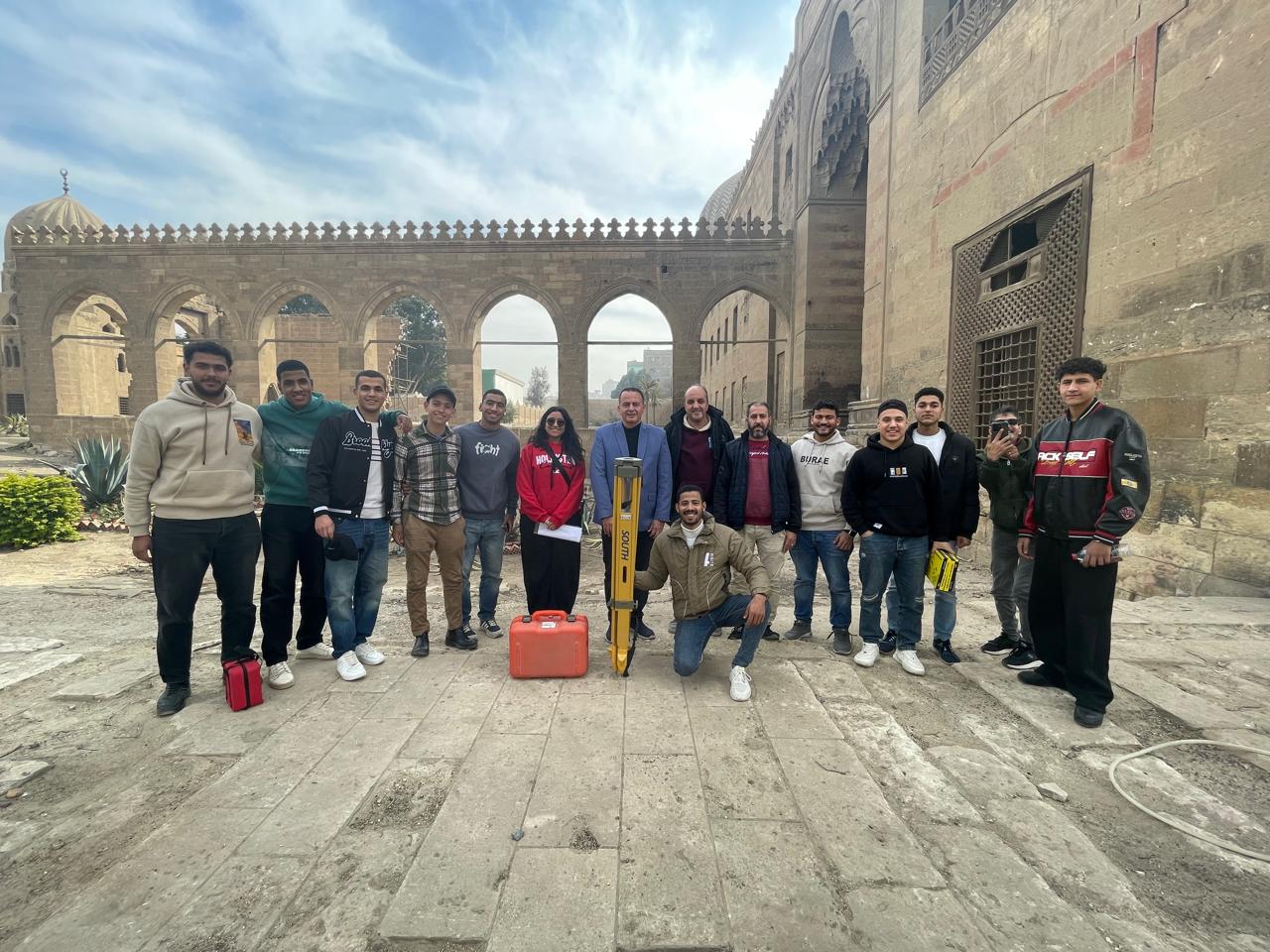 مساهمة الطلاب الفعالة في مشروعات ومبادرات تنمية المجتمع