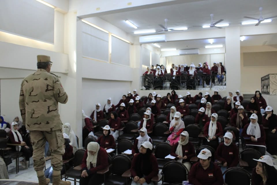 دورة التربية العسكرية الأولى للبنات