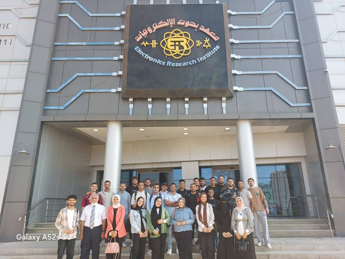 زيارة ميدانية إلى معهد بحوث الالكترونيات